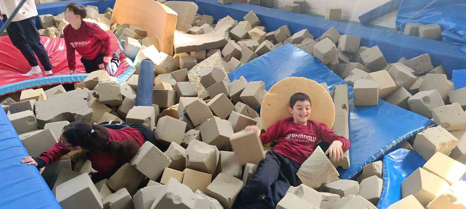 ERÜ’de ‘Kampüsün Neşesi Miniklerle Birlikte Sporla Tanışıyorum’ etkinliği
