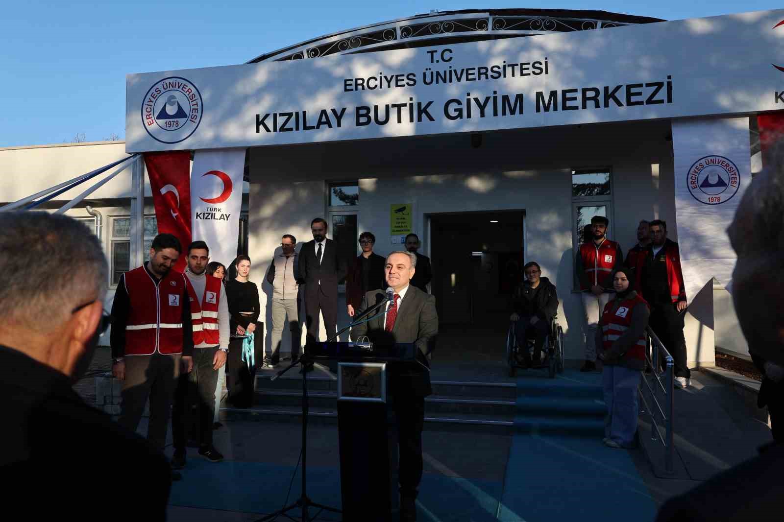 ERÜ’ye Kızılay Butik Giyim Merkezi açıldı
