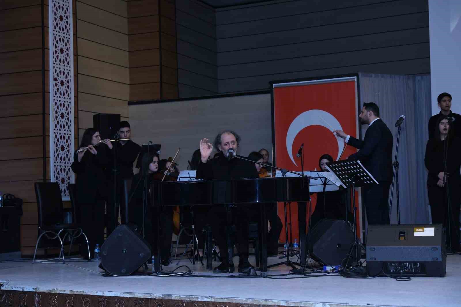 Erzincan Güzel Sanatlar Lisesi öğrencilerinden sanat etkinliği
