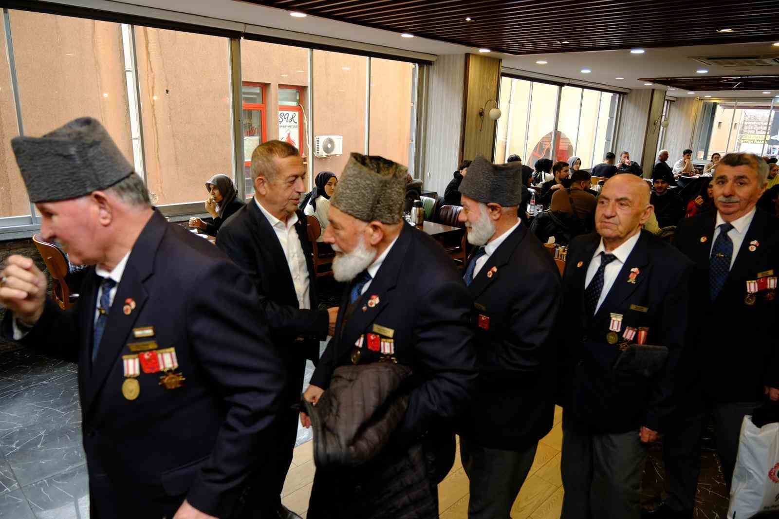 Erzincan TSO Başkanı Tanoğlu gazilerle bir araya geldi
