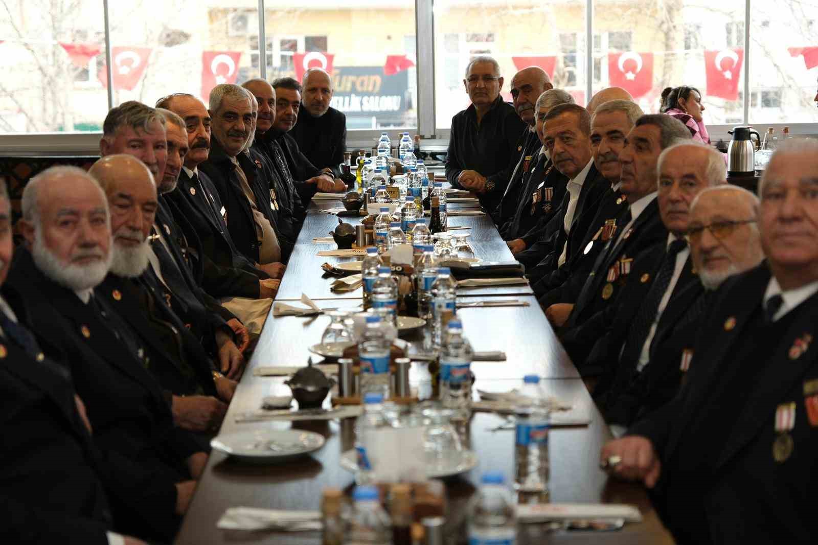 Erzincan TSO Başkanı Tanoğlu gazilerle bir araya geldi
