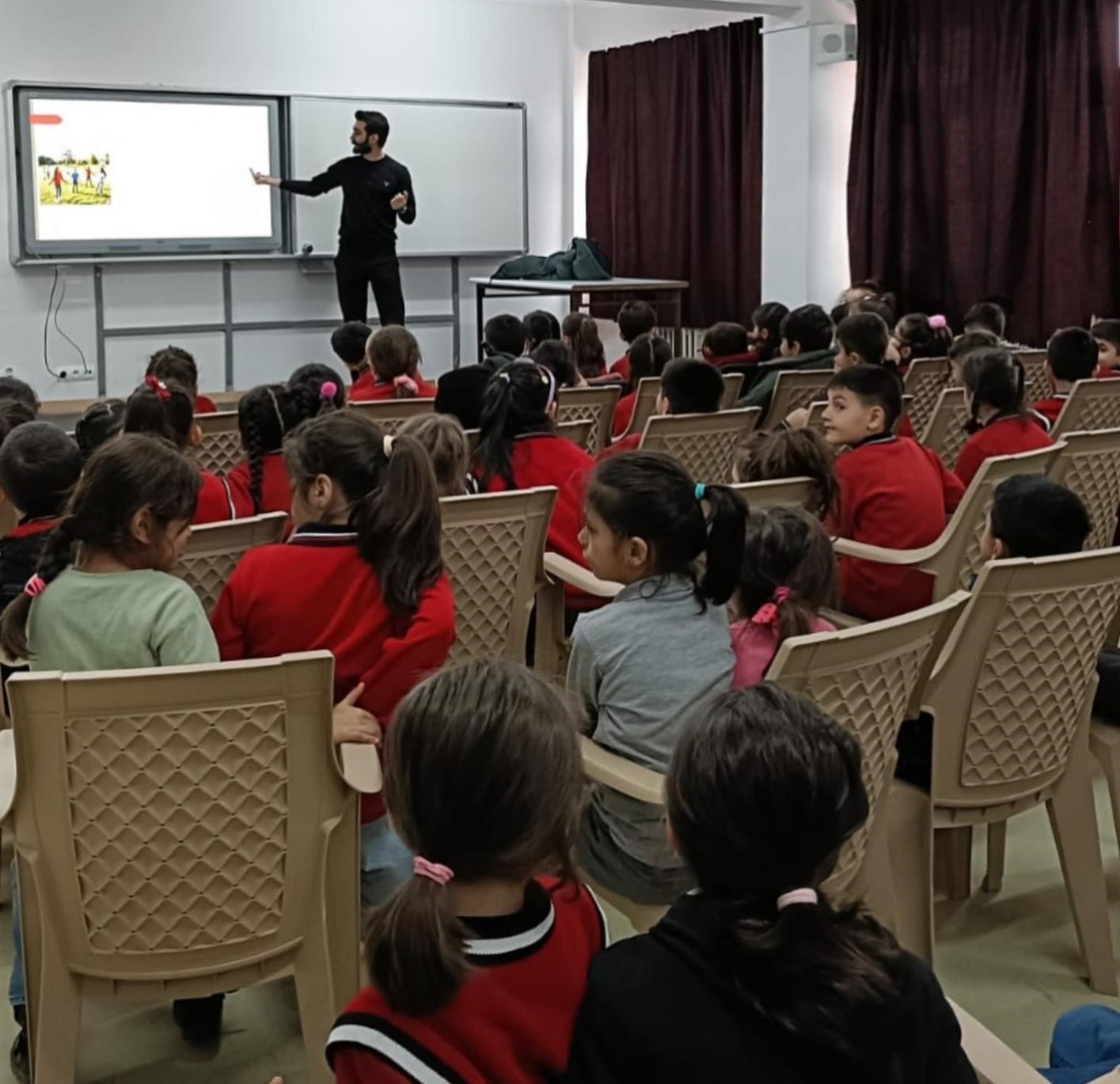 Erzincan’da 321 öğrenciye sağlık okuryazarlığı eğitimi verildi
