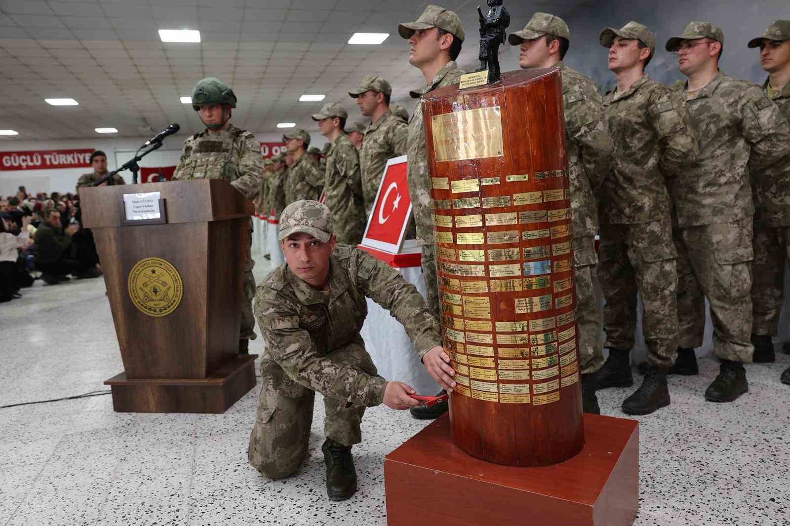 Erzincan’da bedelli erler yemin etti
