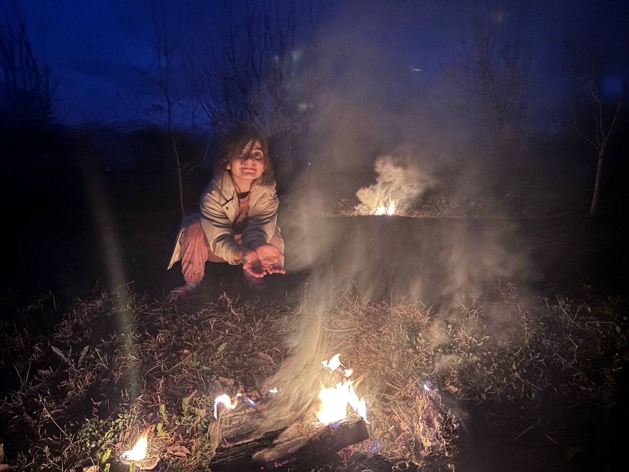 Erzincan’da çiftçiler don nöbetinde
