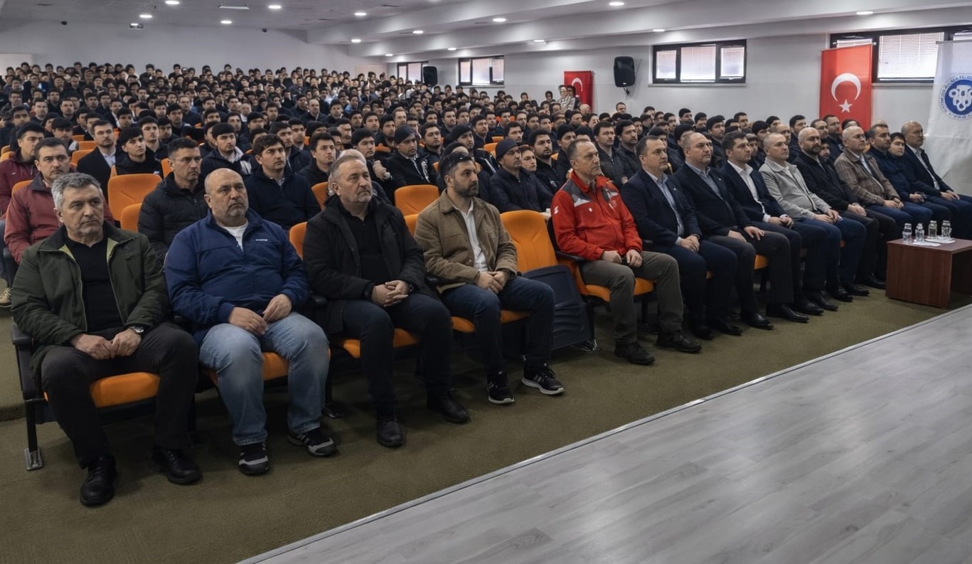 Erzincan’da deprem bilincini artırmaya yönelik konferans düzenlendi
