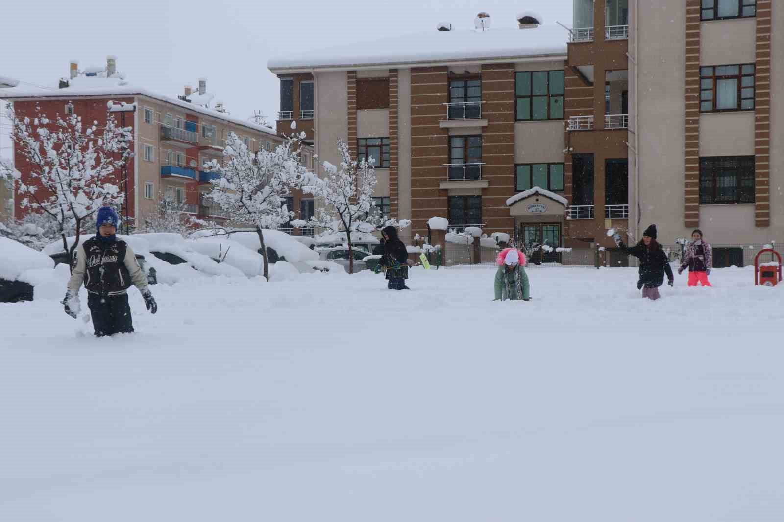 Erzincan’da eğitime kar engeli! Okullar 1 gün daha tatil
