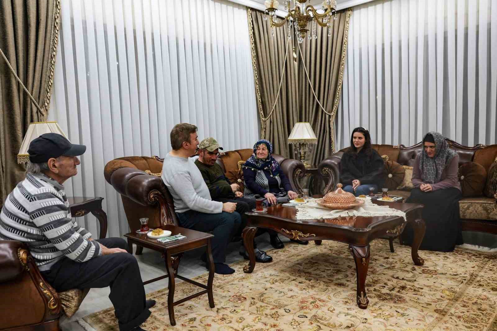 Erzincan’da hayatını kardeşlerine adayan Çilem’in sessiz kahramanlığı
