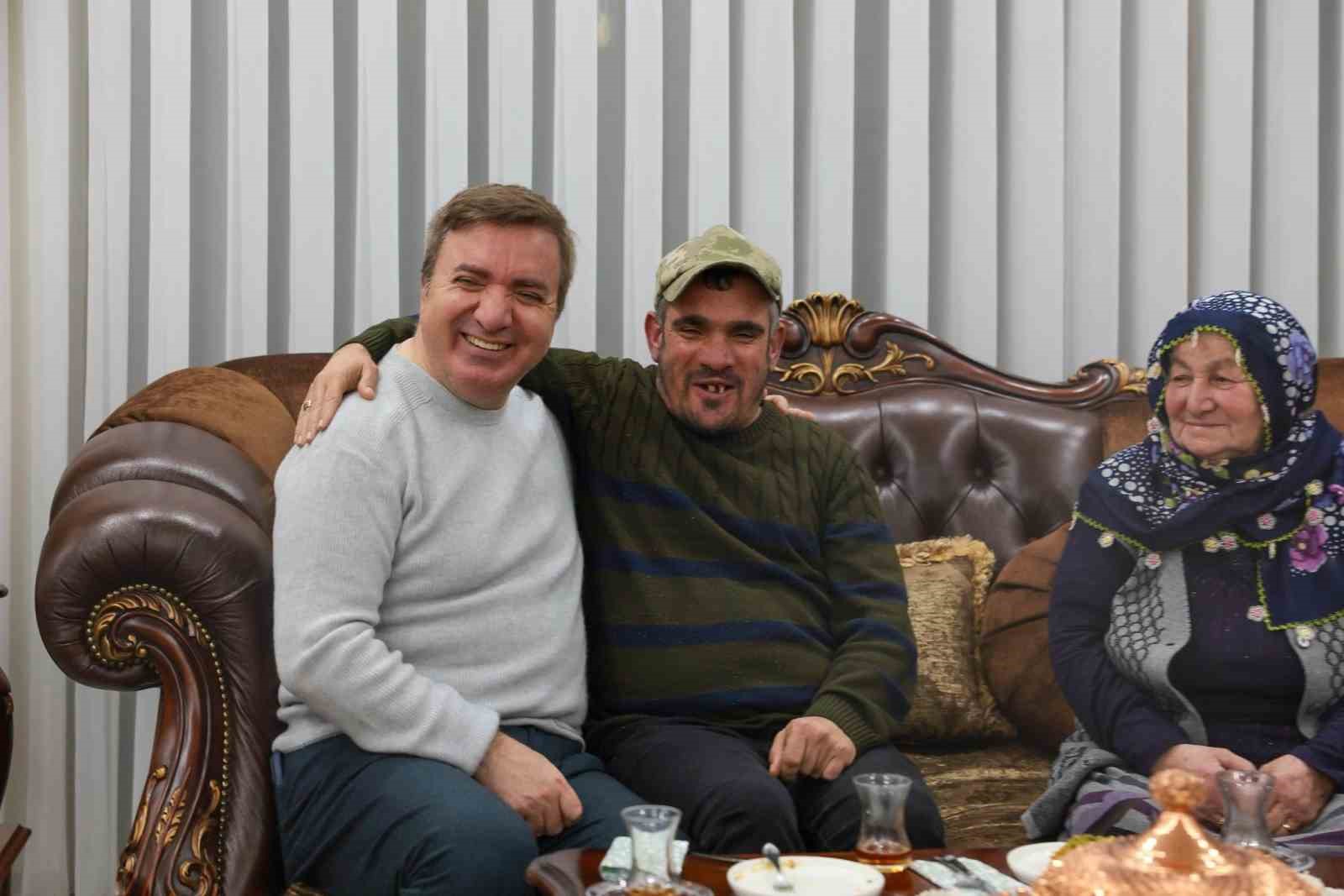 Erzincan’da hayatını kardeşlerine adayan Çilem’in sessiz kahramanlığı
