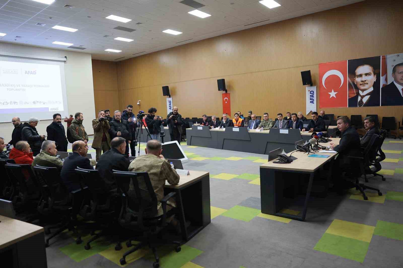 Erzincan’da kış ve yılbaşı tedbirleri masaya yatırıldı
