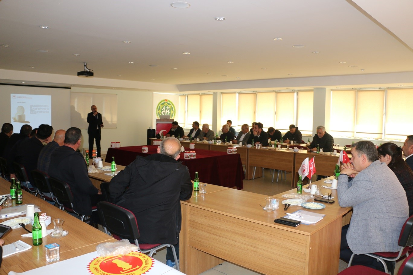 Erzincan’da tulum peyniri üreticileri ortak yol haritasında buluştu
