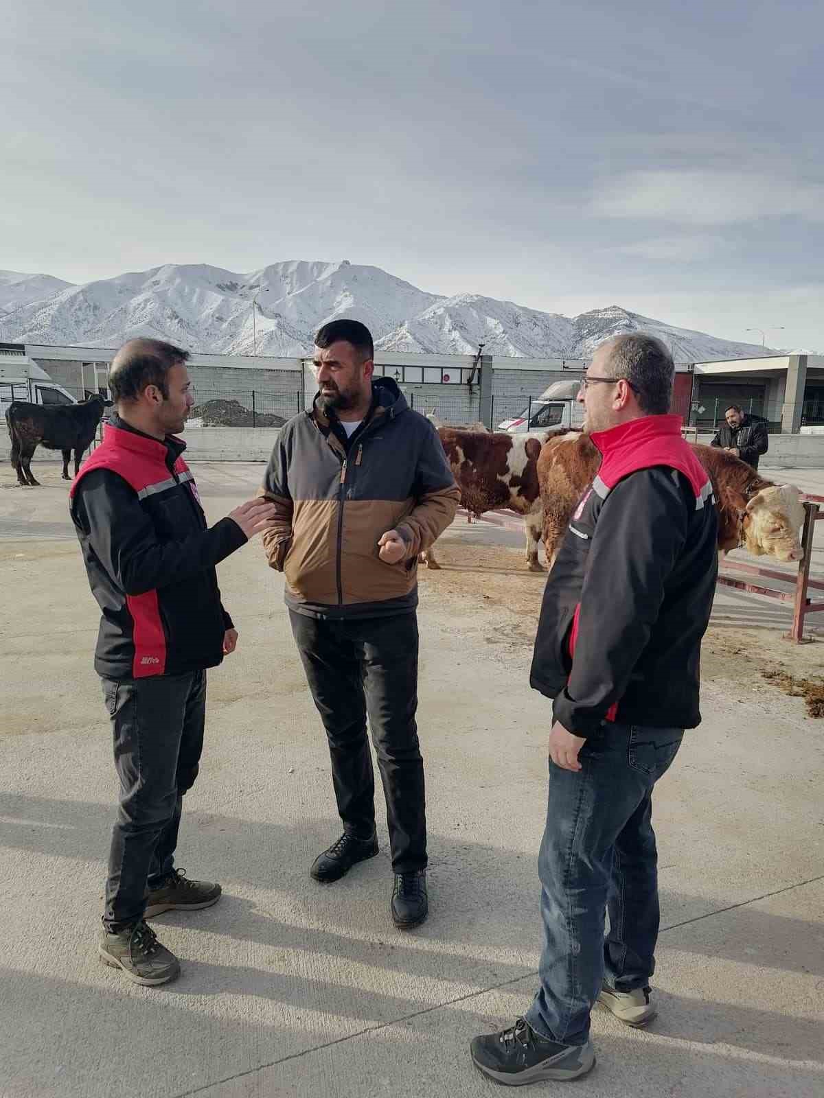 Erzincan’daki kesimhanelerde yağsız kesim uygulaması başladı
