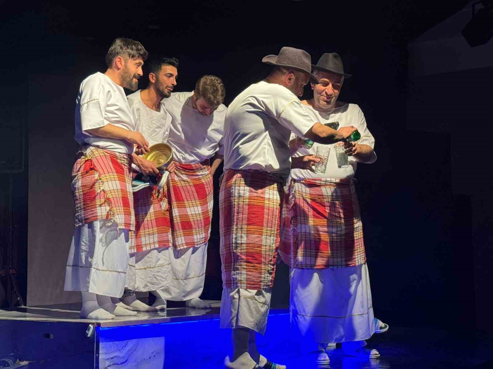 Erzurum Büyükşehir Belediyesi Şehir Tiyatroları, Trabzon Erol Günaydın Tiyatro Festivali’nde
