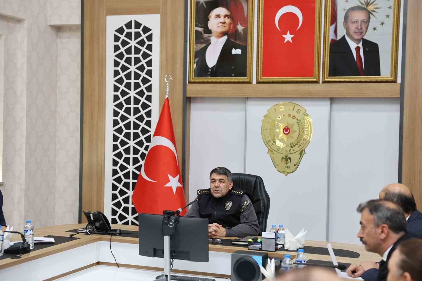 Erzurum Emniyeti’nde "İlk Çeyrek" değerlendirmesi
