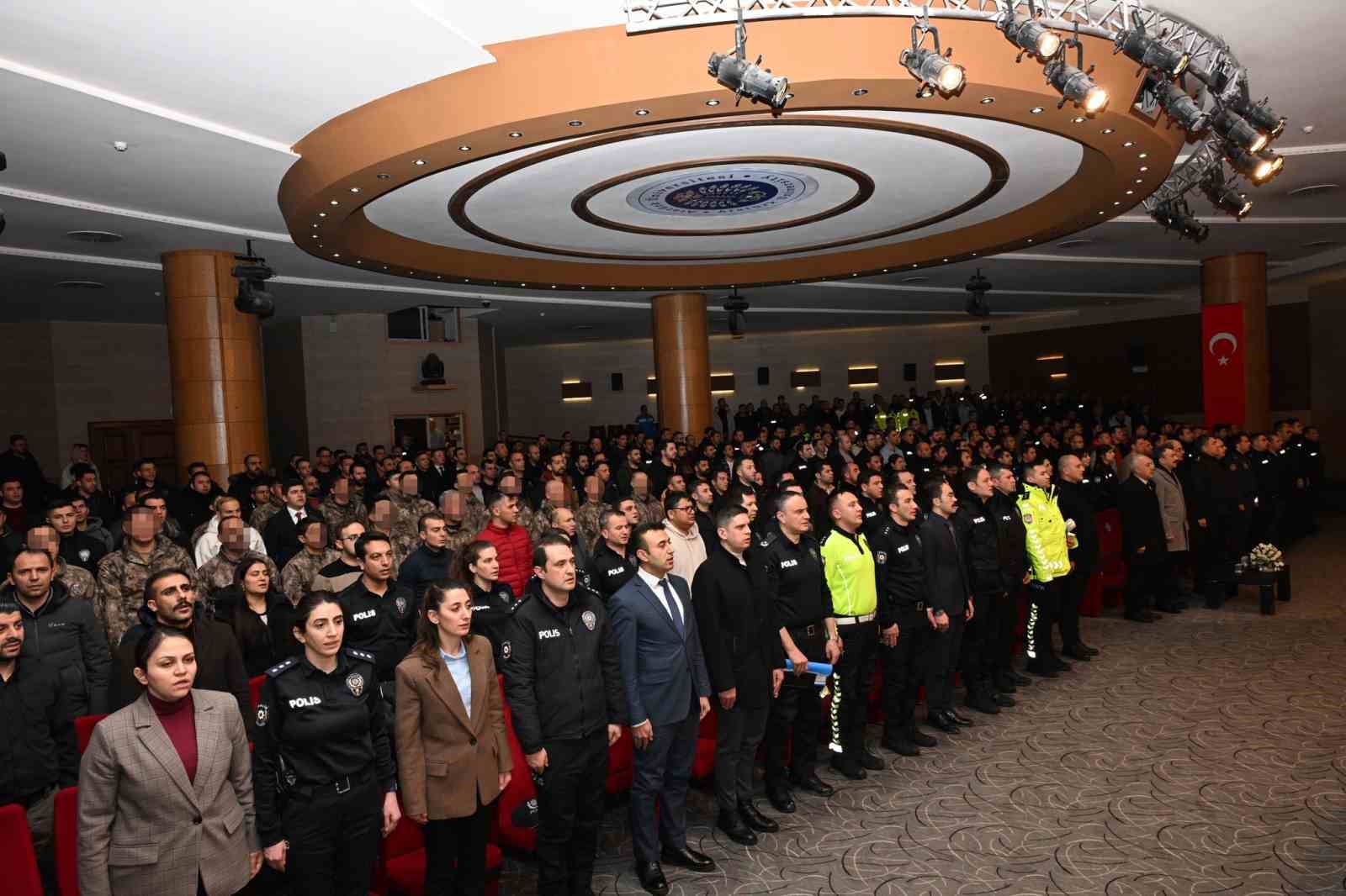 Erzurum Emniyeti’nde sigaraya savaş açıldı
