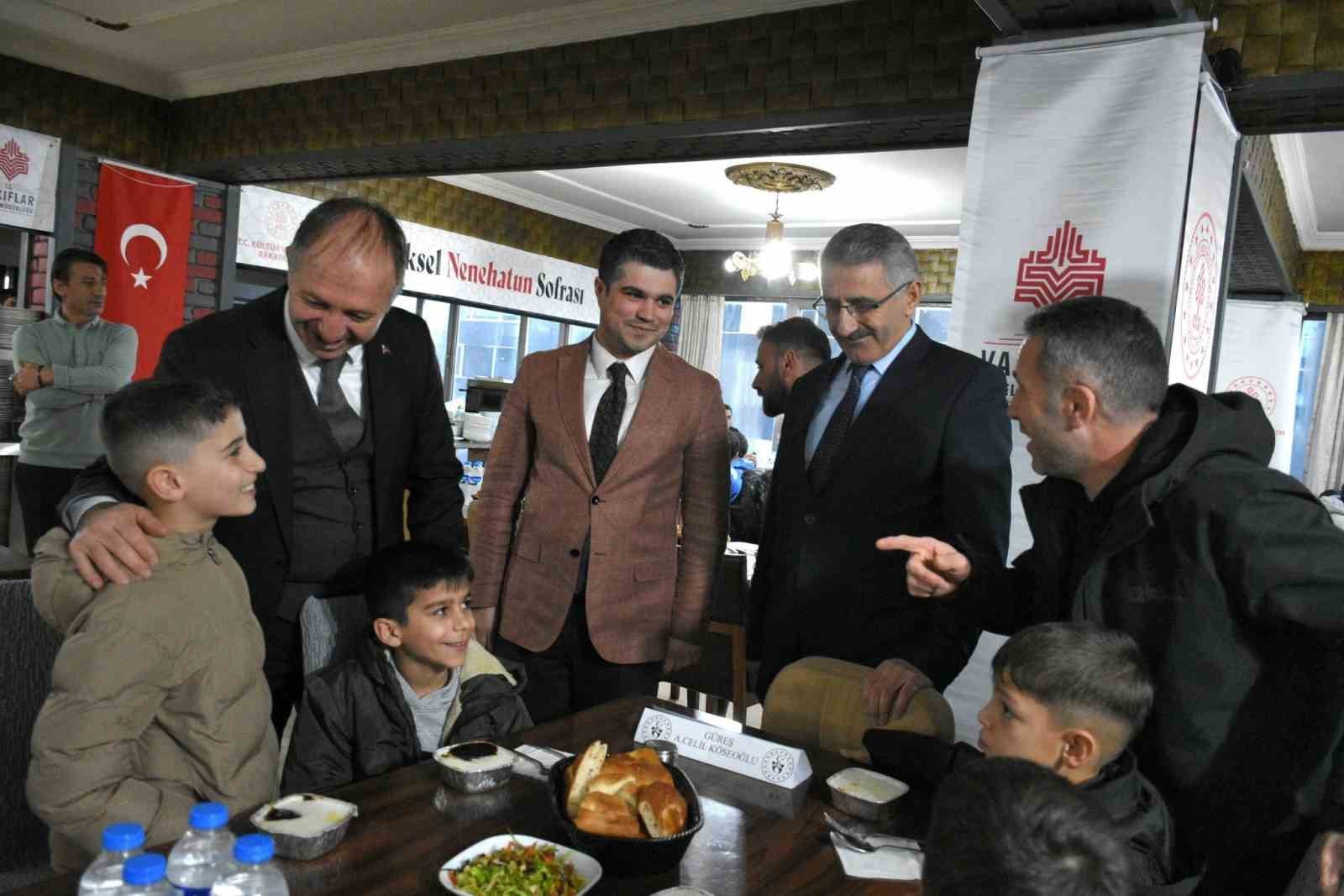 Erzurum GSİM iftar programına Aziziye’den start verdi
Erzurum GSİM iftar programına Aziziye’den start verdi