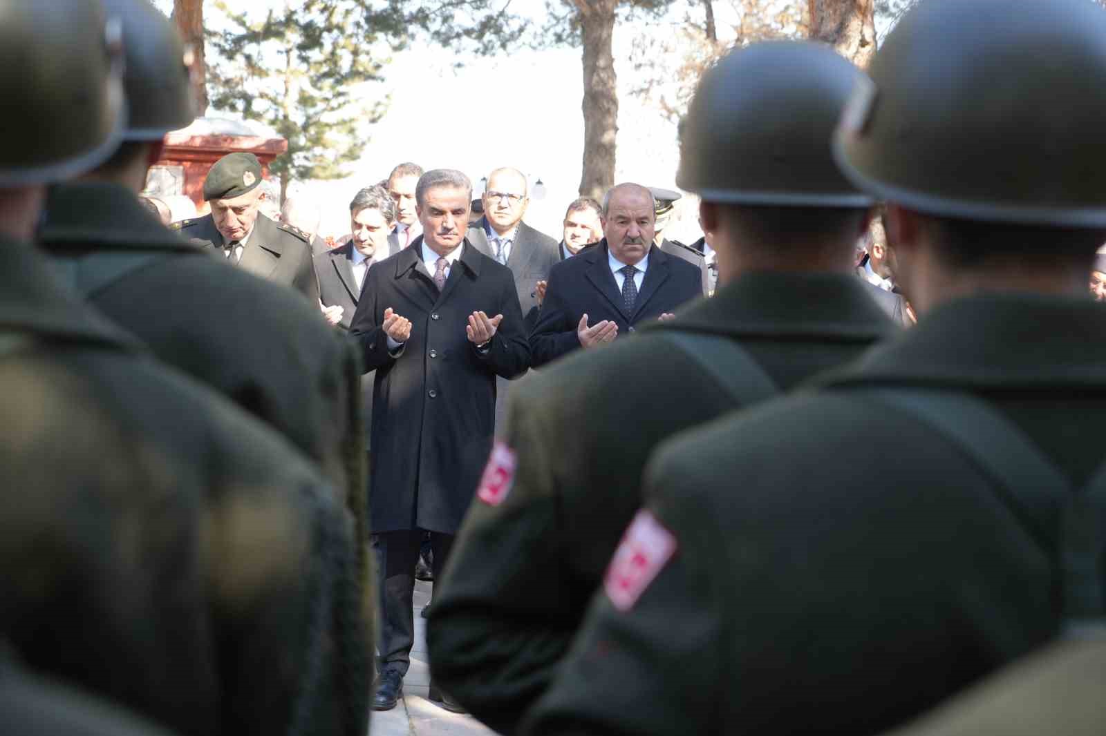 Erzurum Karskapı Şehitliğinde 111 yıllık hüzün ve coşku bir arada

