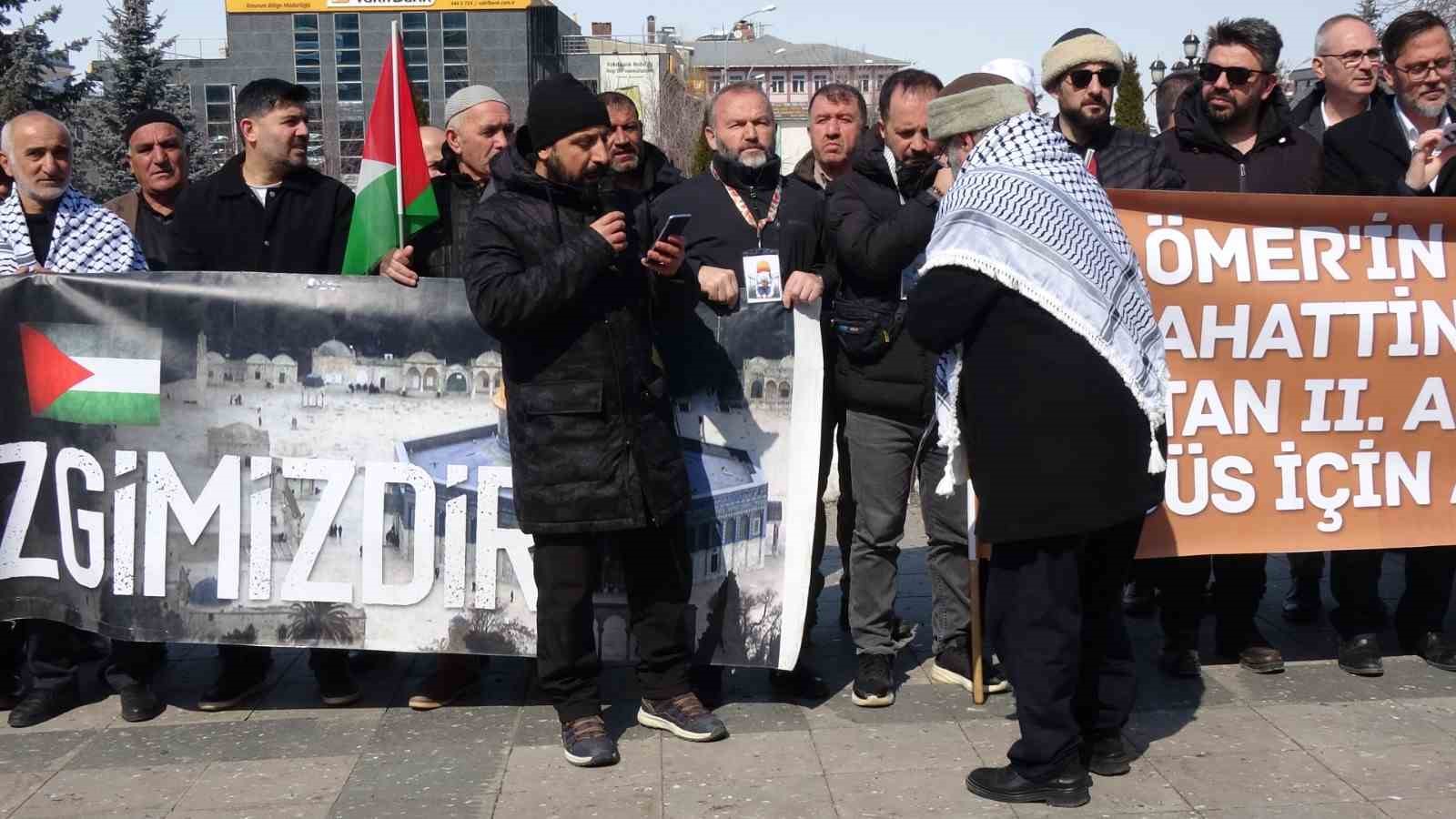 Erzurum Sivil Toplum Platformu üyeleri, Kudüs ve Aksa’nın özgürlüğü için yürüdü
