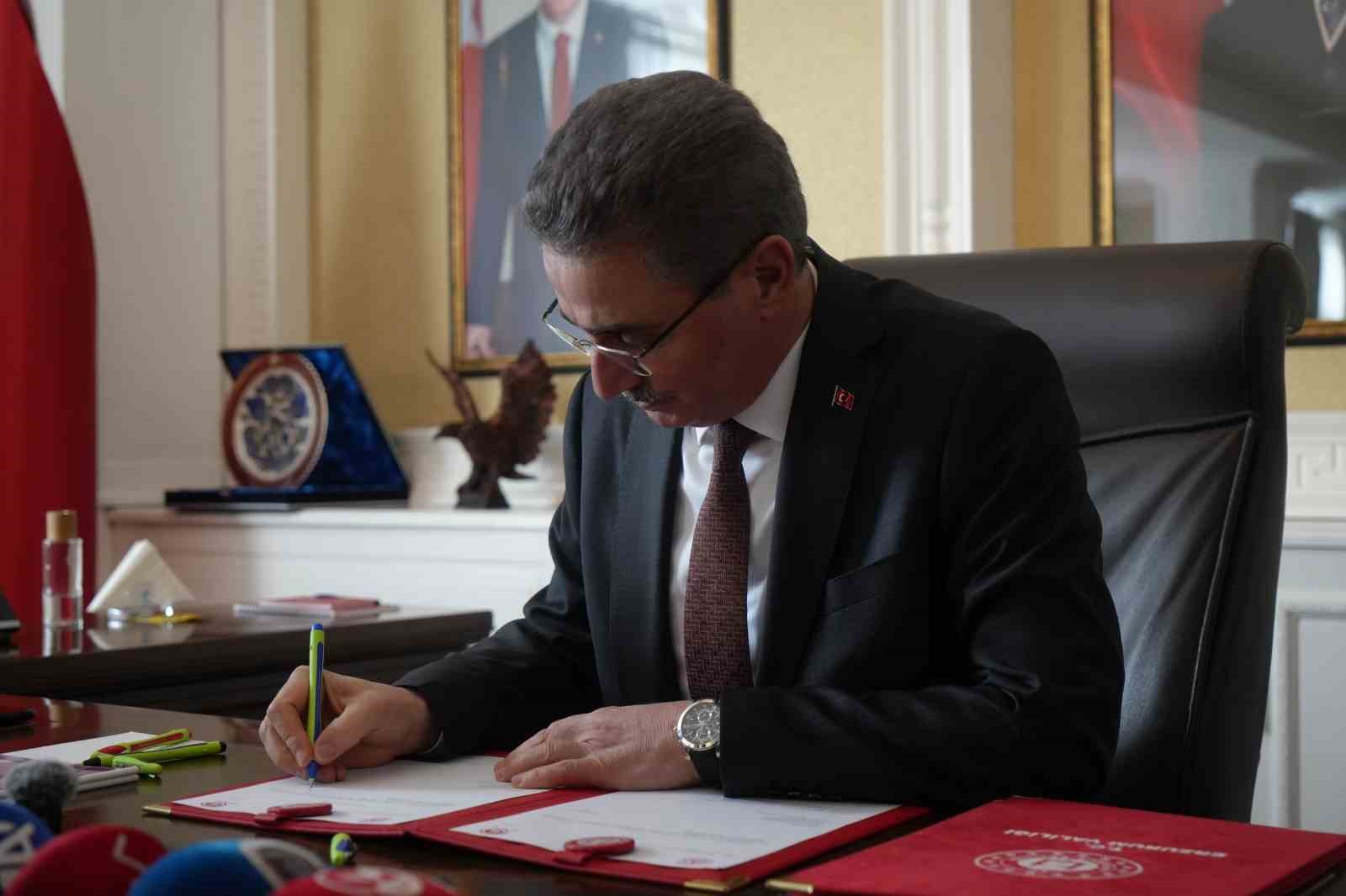 Erzurum Valisi Aydın Baruş göreve başladı
