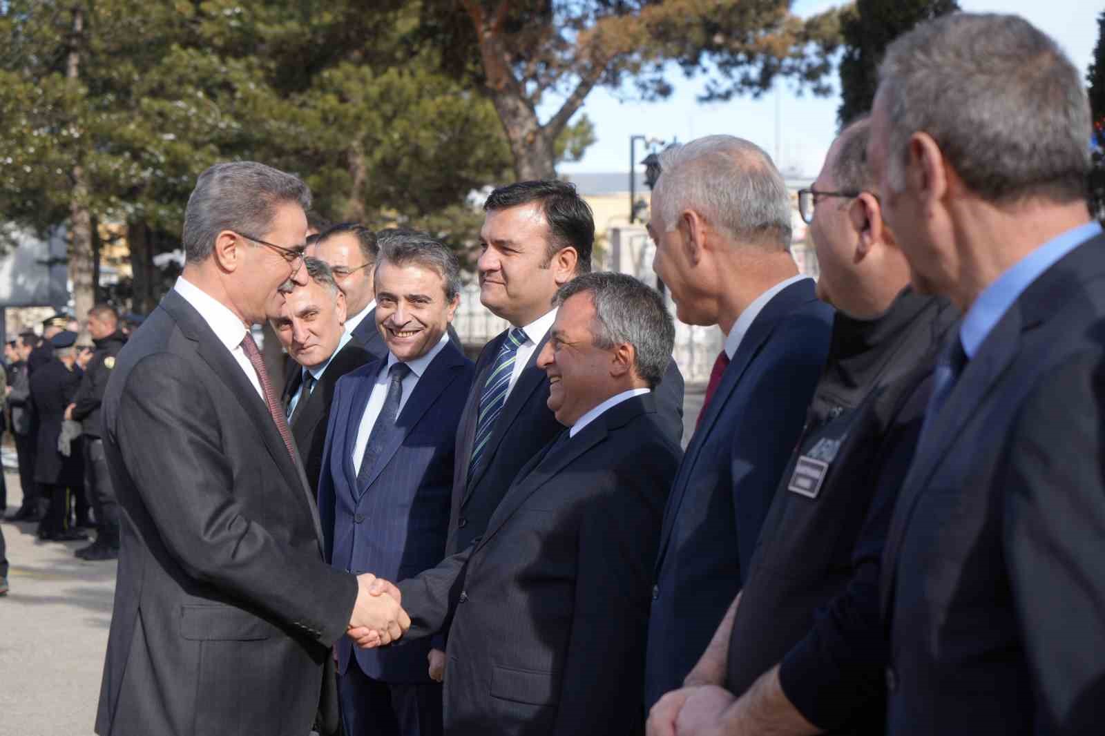 Erzurum Valisi Aydın Baruş göreve başladı
