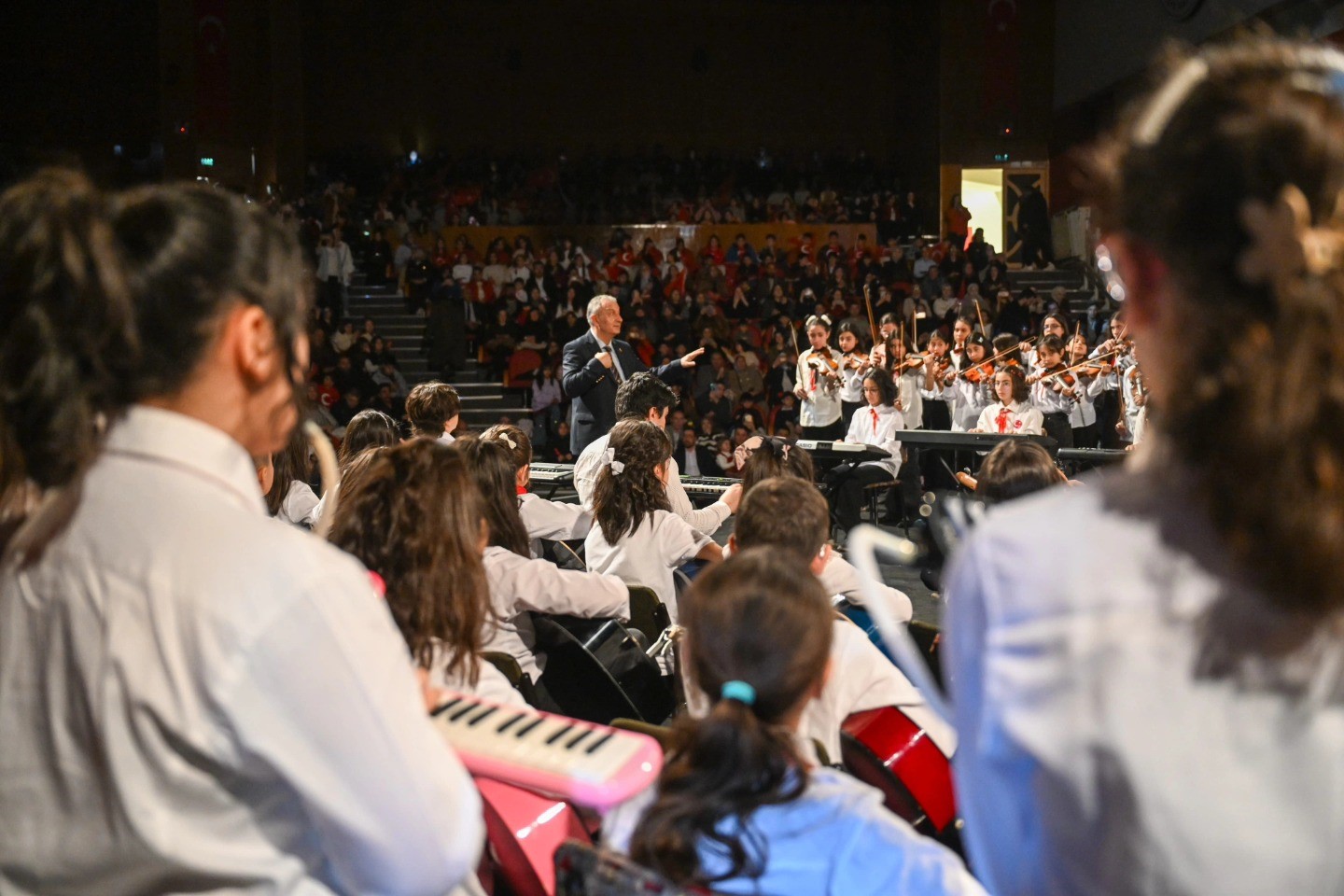 Erzurum’da çocuklar gönlünce bayramlarını kutladı
