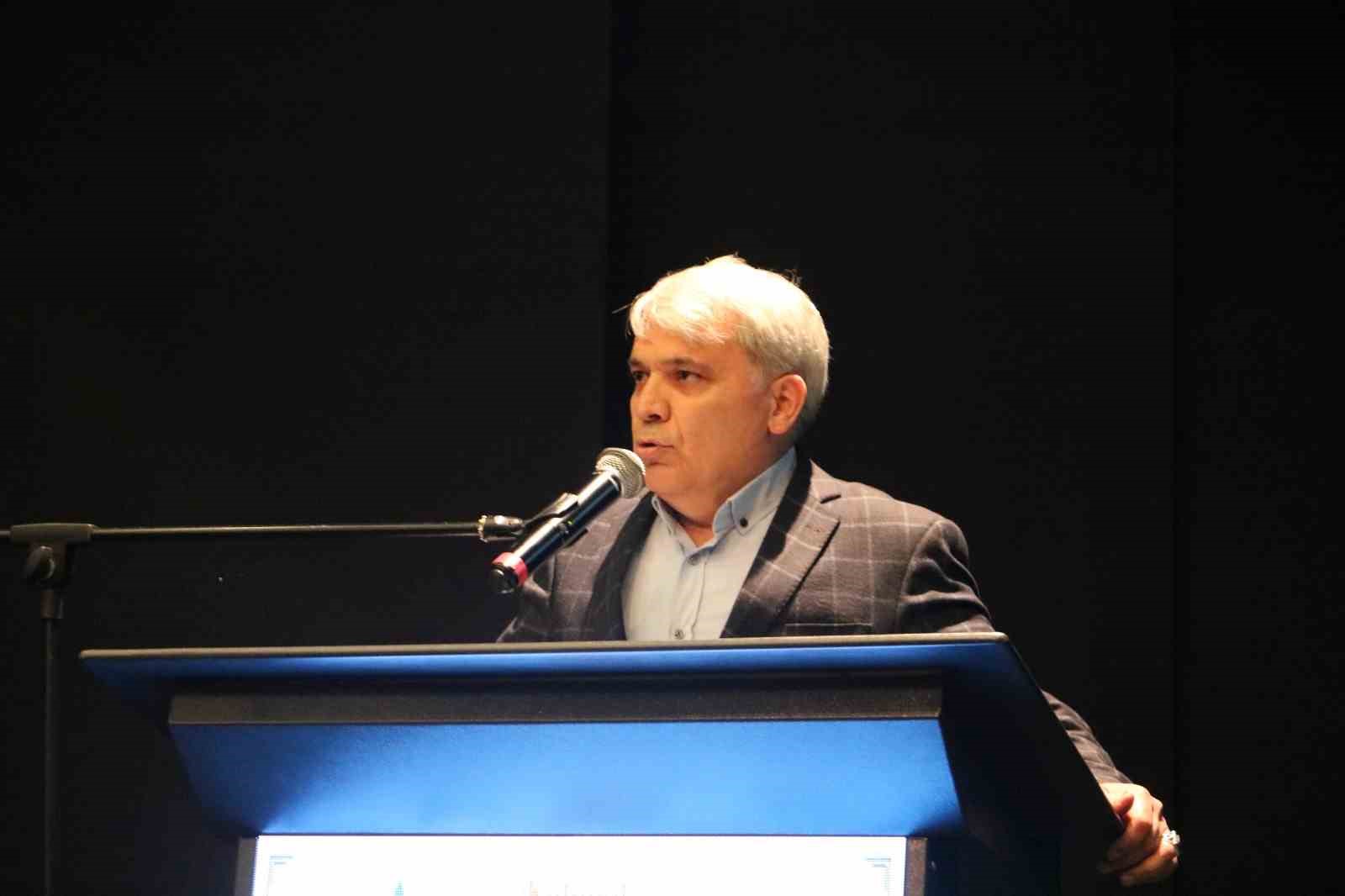 Erzurum’da gençler kitapla buluştu, ödüller sahiplerini buldu
