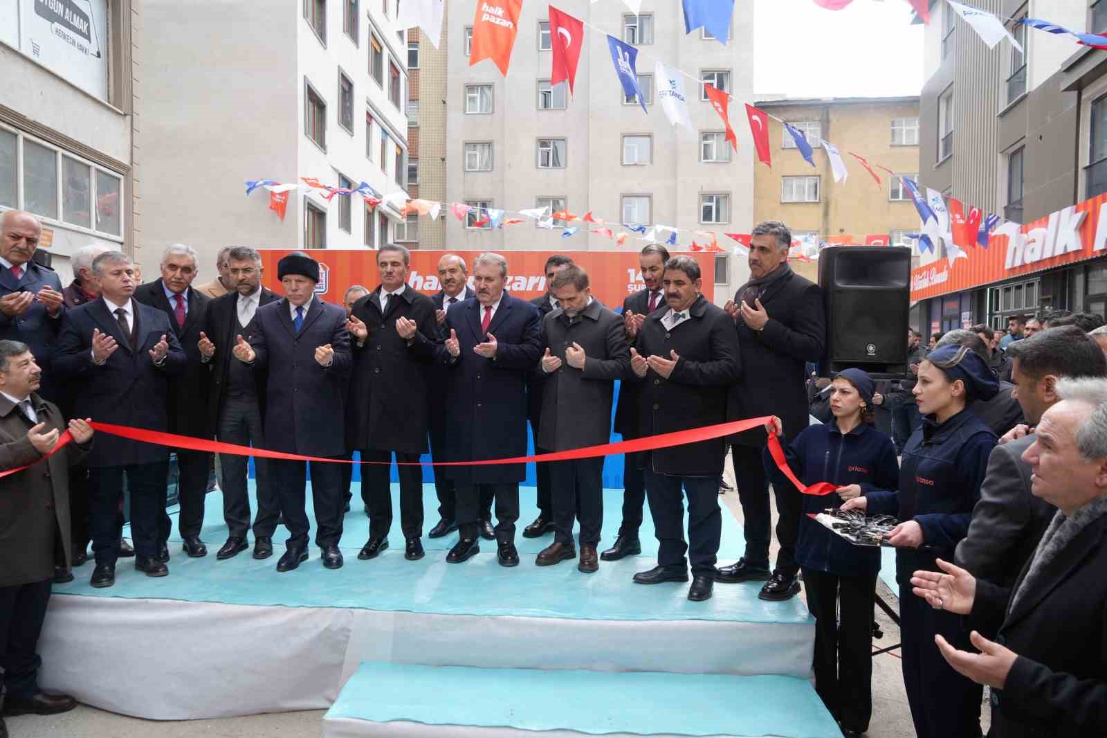 Erzurum’da halk pazarlarının 14. şubesi açıldı
