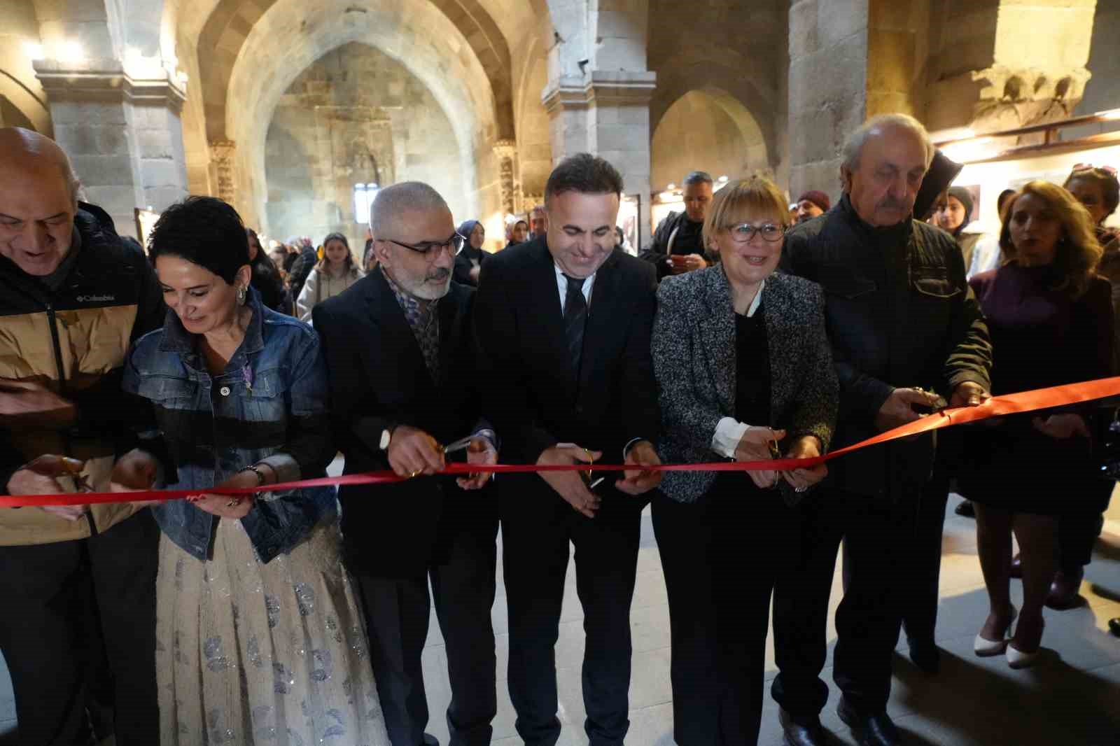 Erzurum’da kadının sessiz anlatısı oyanın dilinde buluştu
