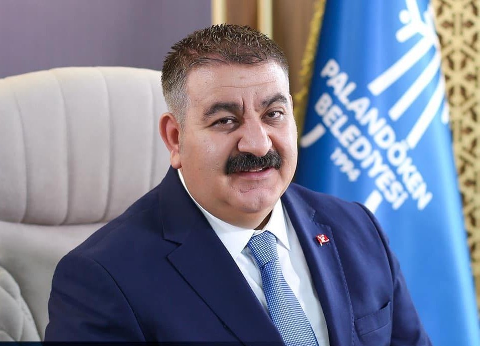 Erzurum’da karla mücadele devam ediyor
