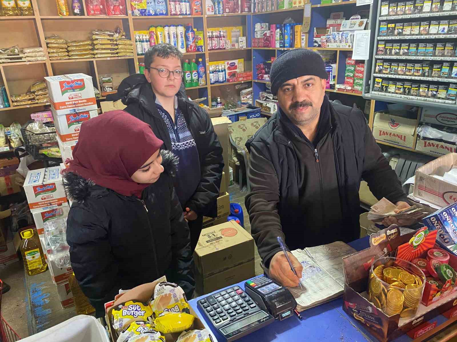 Erzurum’da öğrenciler "Zimem Defteri" geleneğini sürdürüyor

