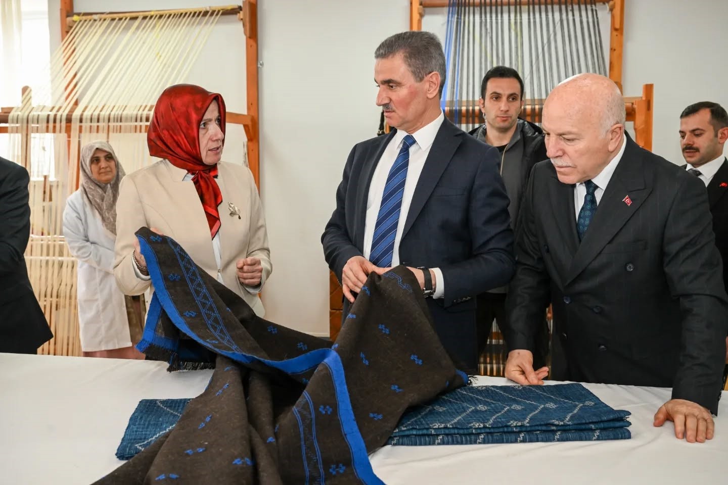 Erzurum’da "Sanatın diliyle değerlerimiz" sergisi açıldı
