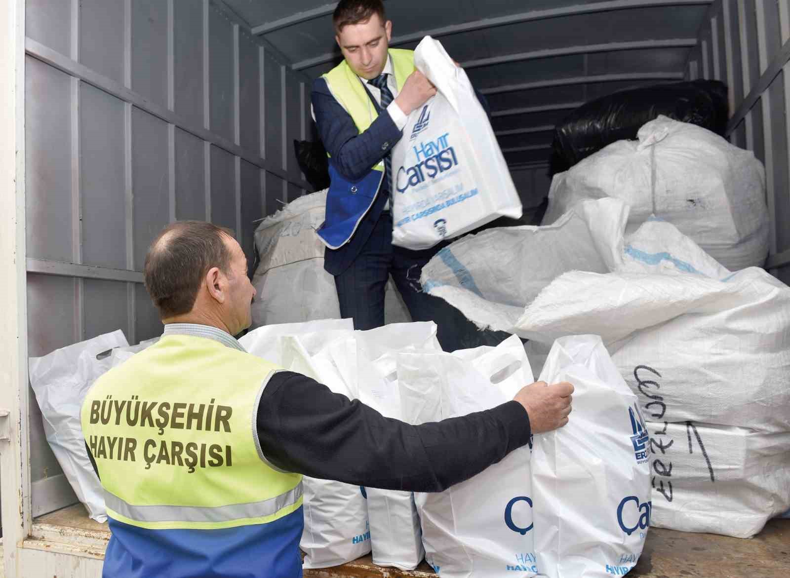Erzurum’da sosyal belediyeciliğin en güçlü adresi: Hayır çarşısı
