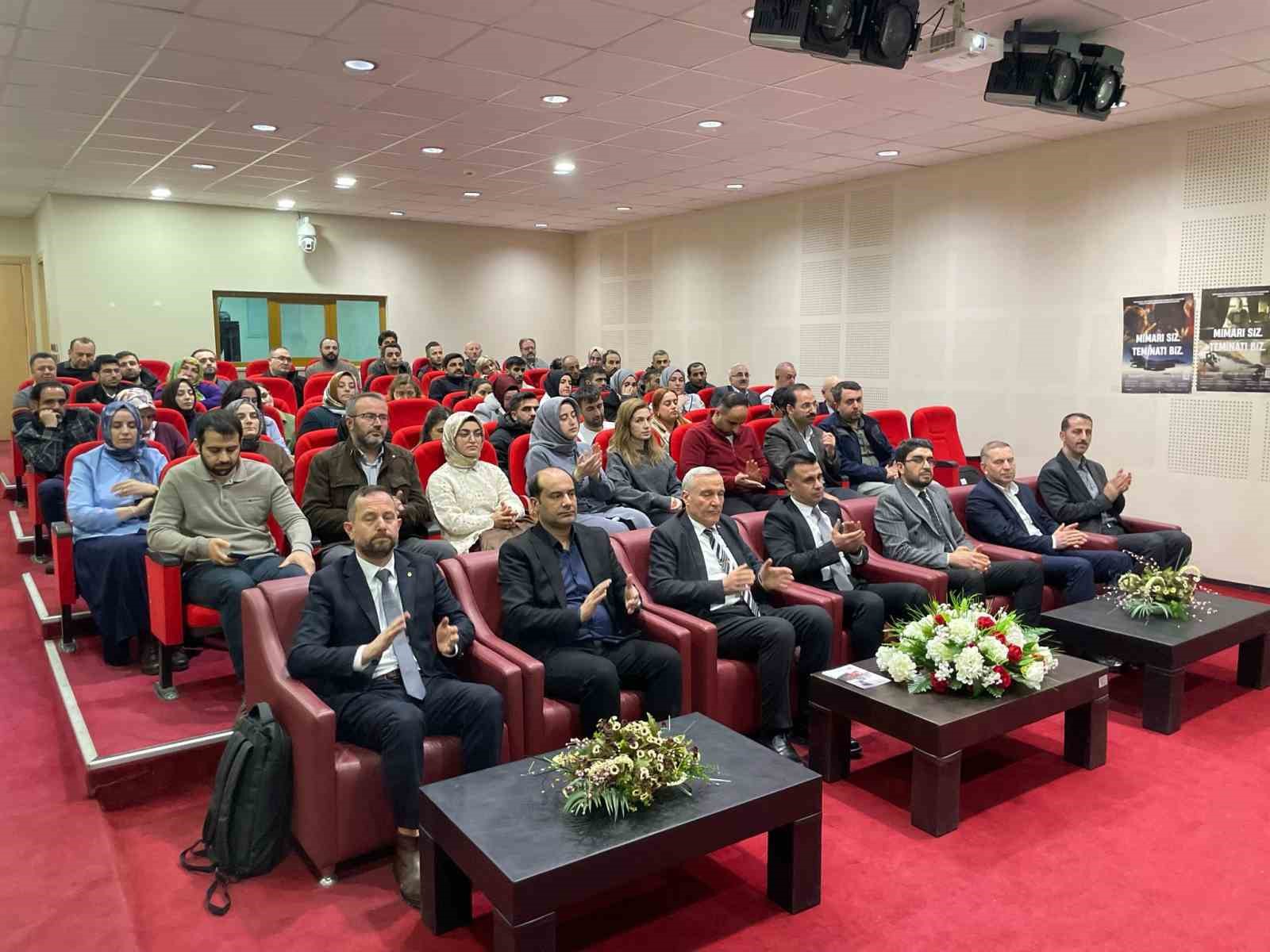 Erzurum’da TSK Güçlendirme Vakfı’nın faaliyetleri paylaşıldı
Erzurum’da TSK Güçlendirme Vakfı’nın faaliyetleri paylaşıldı