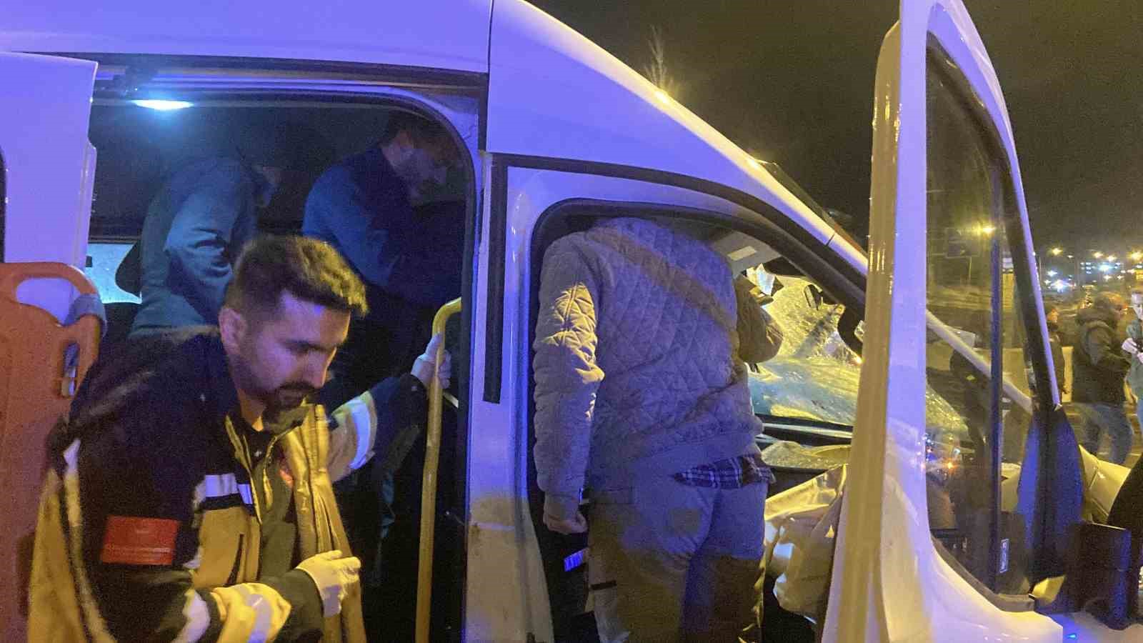 Erzurum’da zincirleme kaza: 5 yaralı
