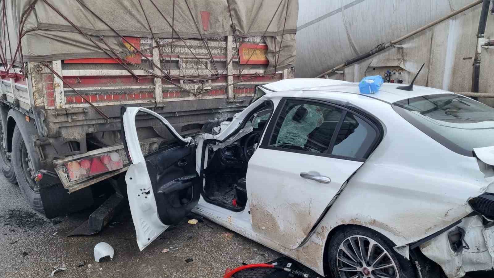 Erzurum’da zincirleme kazada can pazarı yaşandı: 8 ağır yaralı
