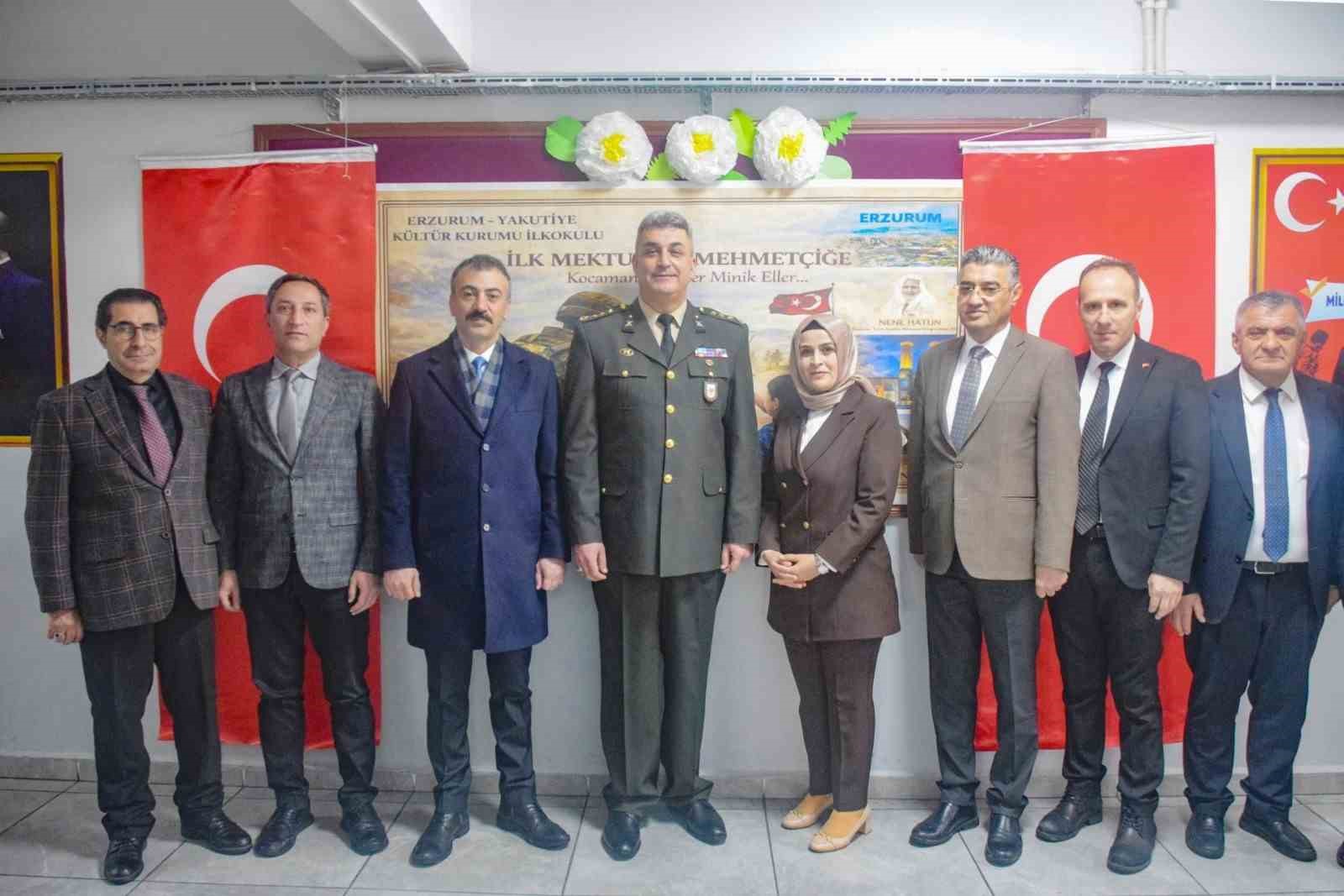 Erzurumlu minik yürekler Mehmetçiğe mektup yazdı
