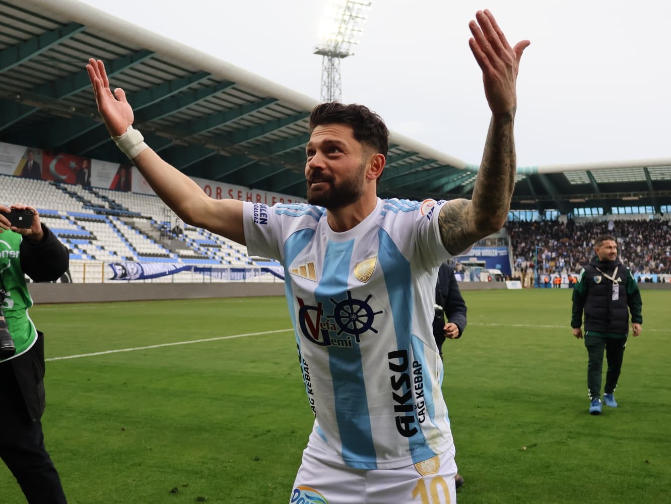 Erzurumspor FK, şampiyonluk yürüyüşünü 1 puanla perçinledi
