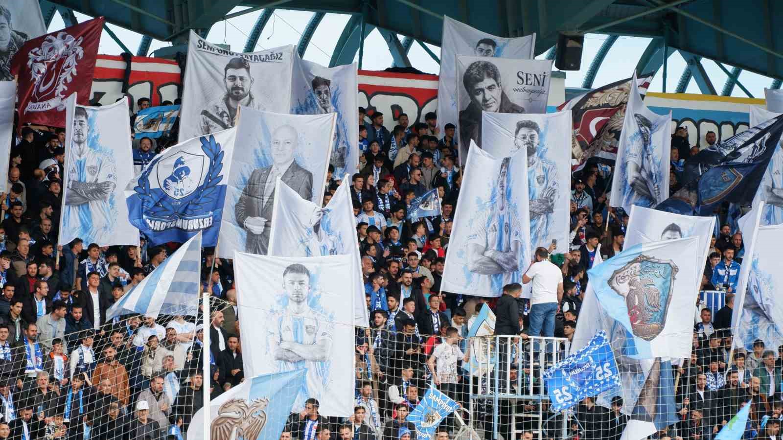 Erzurumspor FK, şampiyonluk yürüyüşünü 1 puanla perçinledi
