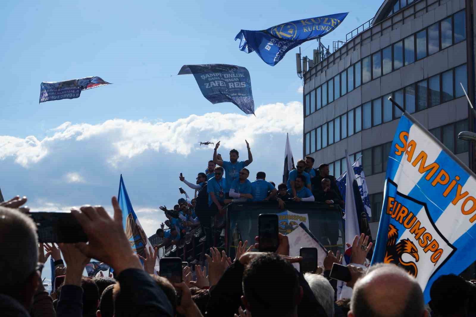 Erzurumspor FK’dan şampiyonluk turu
