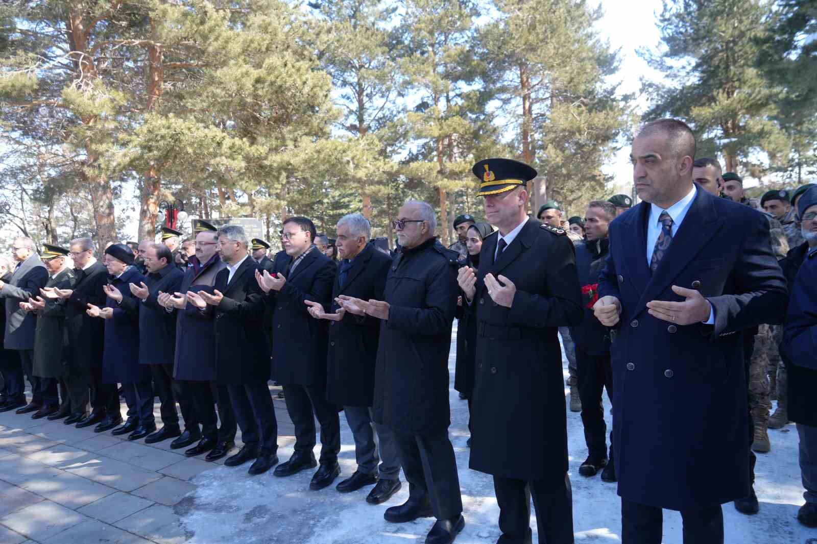 Erzurum’un kurtuluşunun 108’nci yıl dönümünü coşkuyla kutladı

