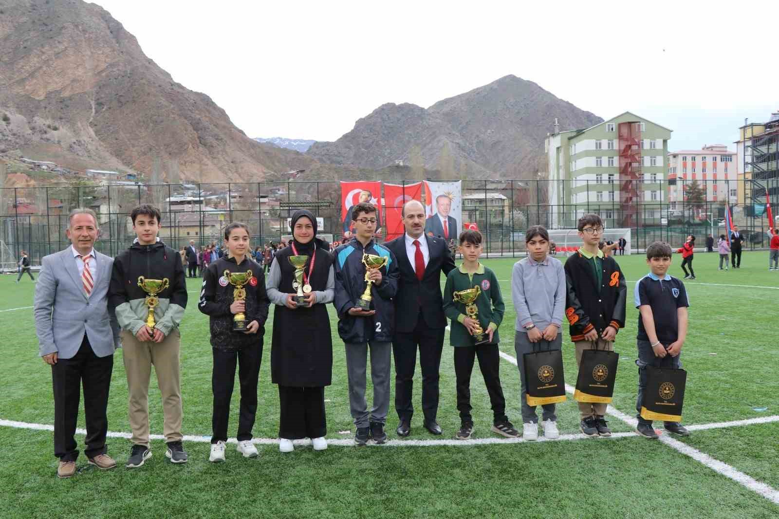 Erzurum’un Oltu ilçesinde 23 Nisan coşkusu
