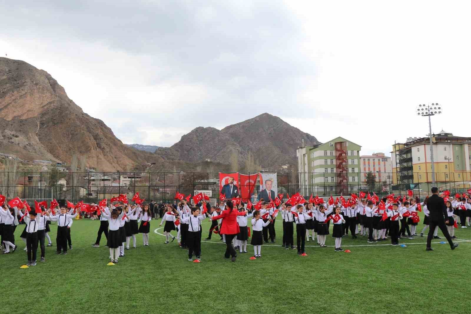 Erzurum’un Oltu ilçesinde 23 Nisan coşkusu
