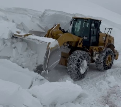 Erzurum’un Tekman ilçesinde kar kalınlığı 5 metreyi buldu
