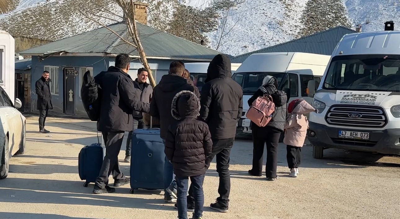 Esendere Sınır Kapısı’nda sessiz bekleyiş
