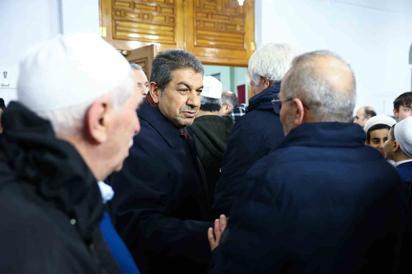 Esenler’de Enderun teravih geleneği yaşatılıyor
