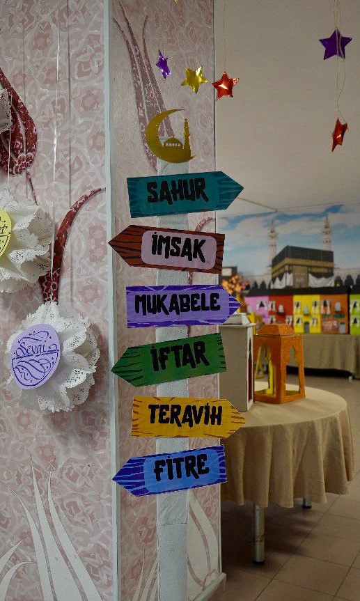 Esenler’de liselerde "Görevimiz Ramazan" projesi gençlerin toplumsal sorumluluk bilincini güçlendiriyor
Esenler’de liselerde "Görevimiz Ramazan" projesi gençlerin toplumsal sorumluluk bilincini güçlendiriyor