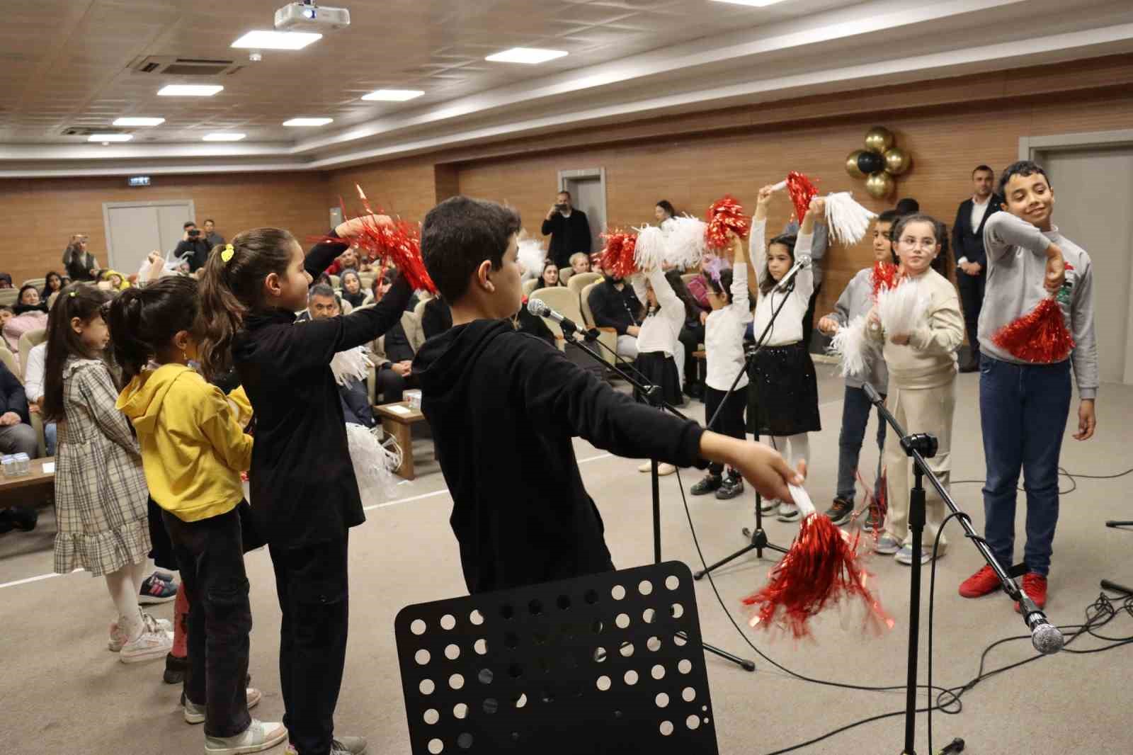 Esentepe Gençlik Merkezinde ara tatil konseri
