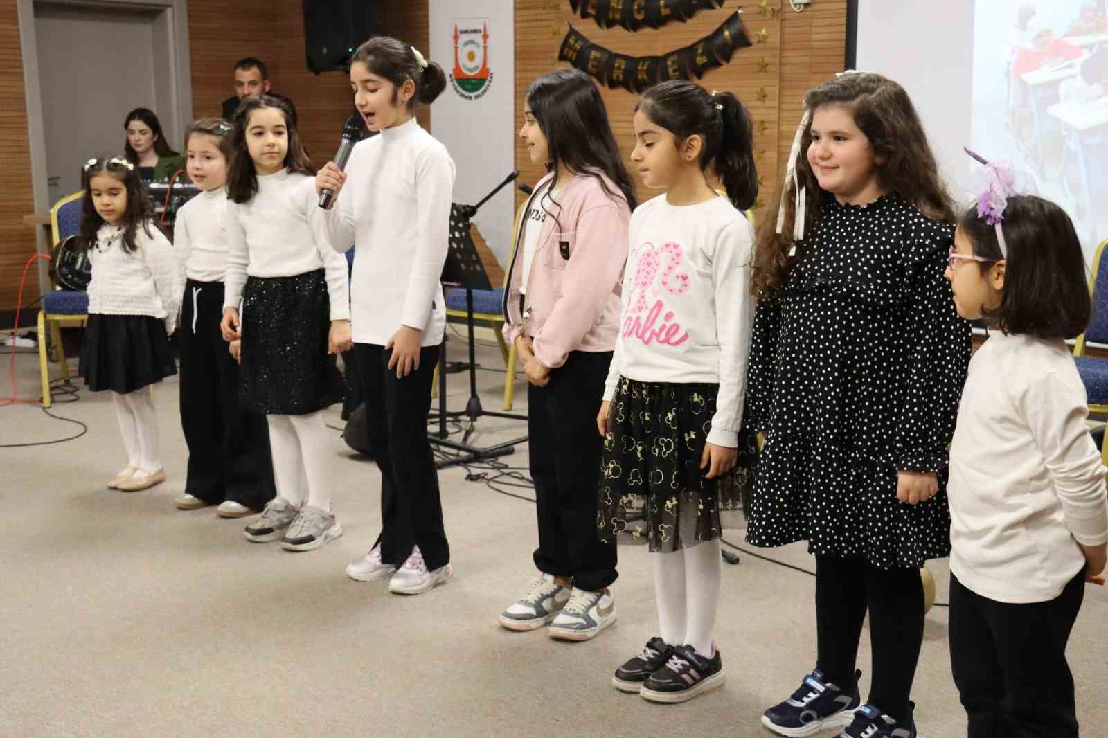 Esentepe Gençlik Merkezinde ara tatil konseri
