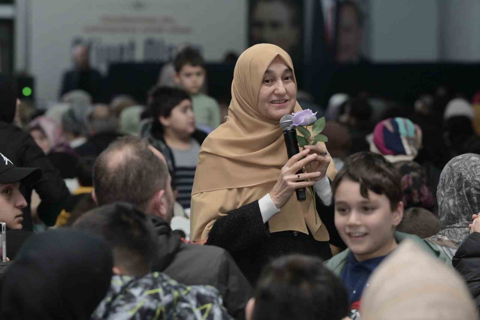 Esenyurt Belediye Başkan Vekili Aksoy’dan gençlere yönelik yatırım atağı
Esenyurt Belediye Başkan Vekili Aksoy’dan gençlere yönelik yatırım atağı