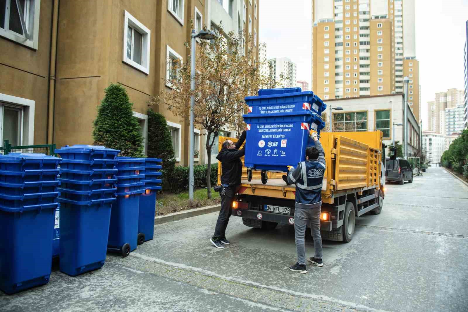 Esenyurt Belediyesi geri dönüşüm çalışmalarını Solarkent Sitesi’ne taşıdı
