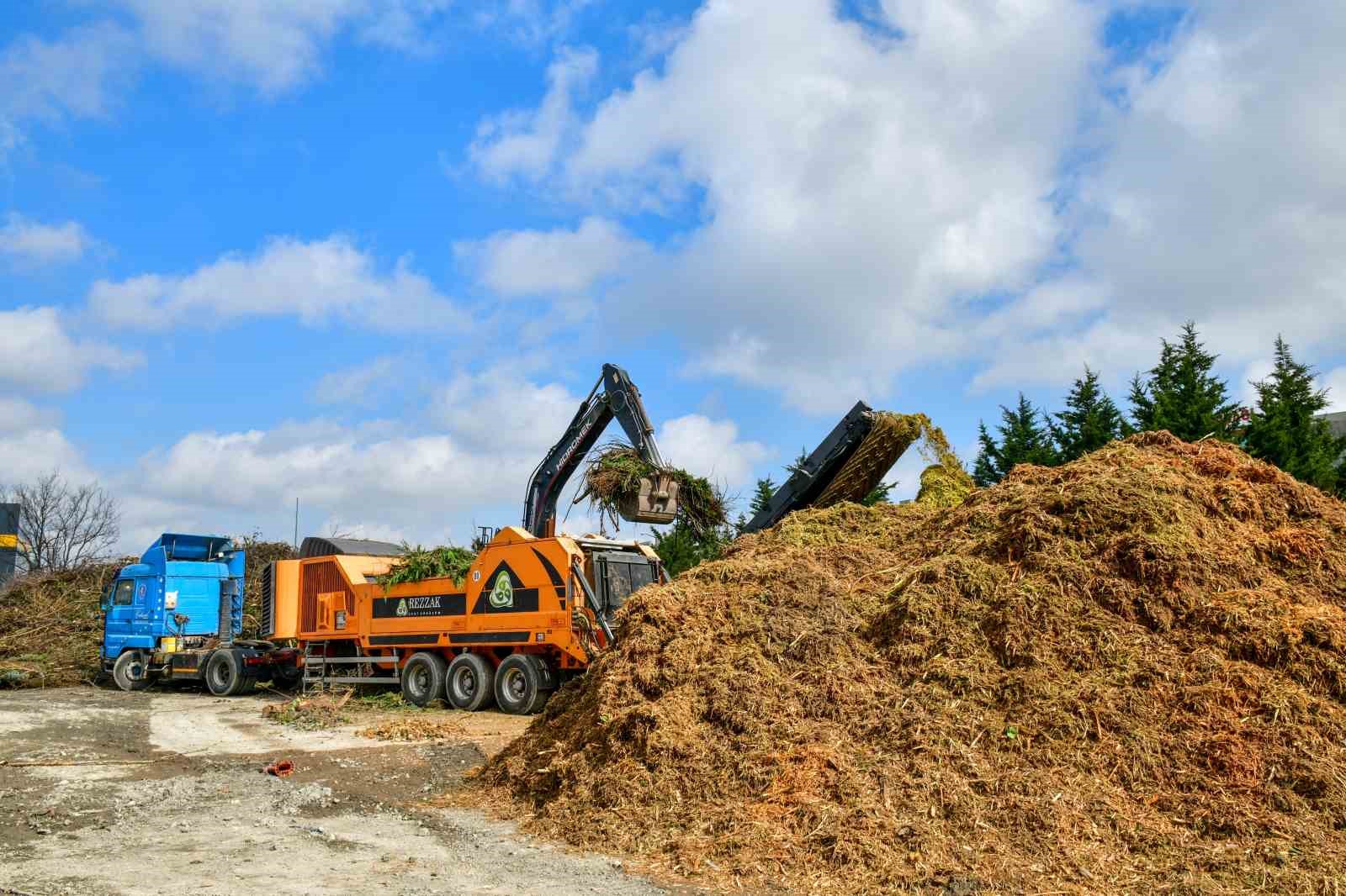 Esenyurt Belediyesi, kaba atıkları geri dönüşüme kazandırıyor

